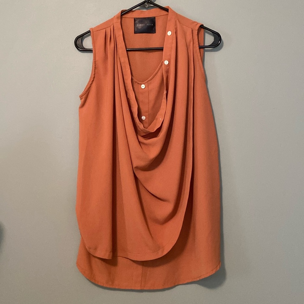 Queen Shop Sleeveless Shirt with Flap at Front Size S to M